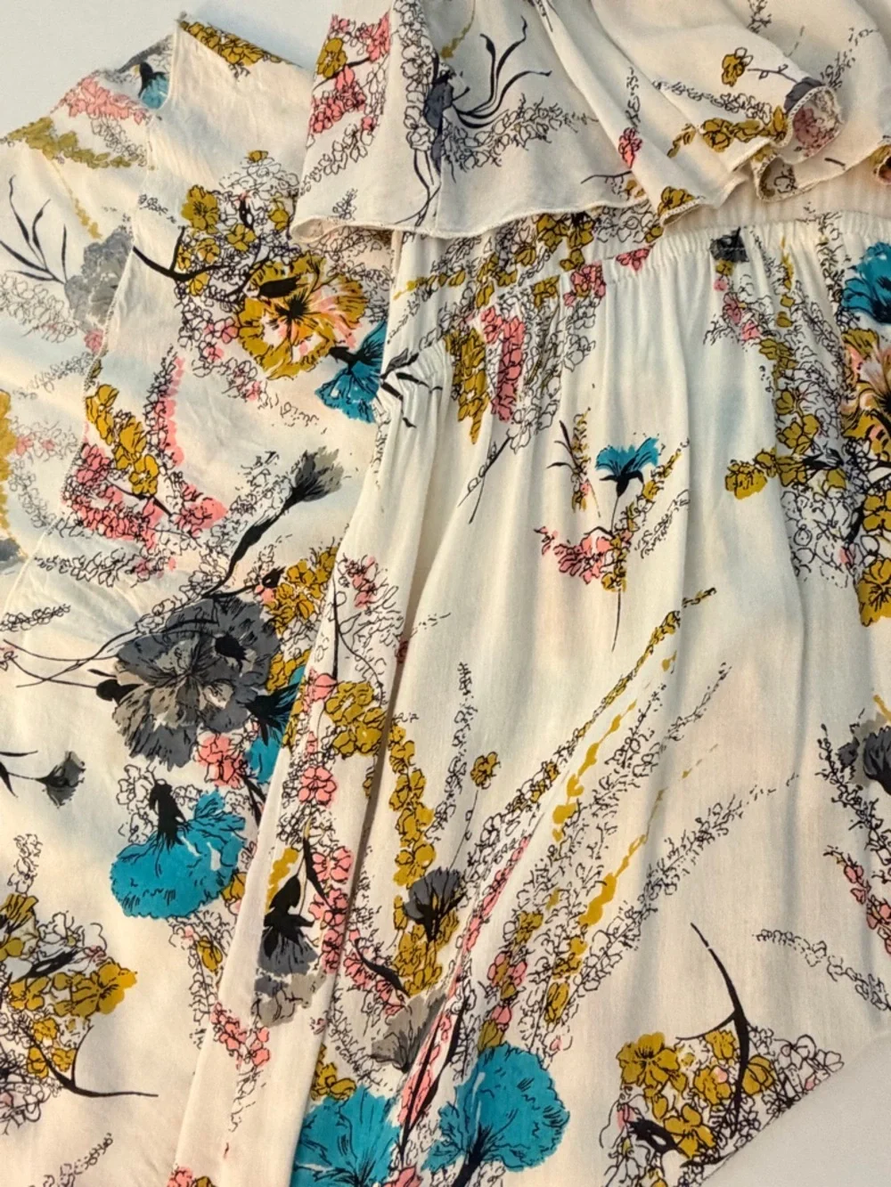 Mimi Chica Floral Pink, Blue, and Yellow Blooms Strappy Flowy Boho Midi Small - Picture 12 of 12